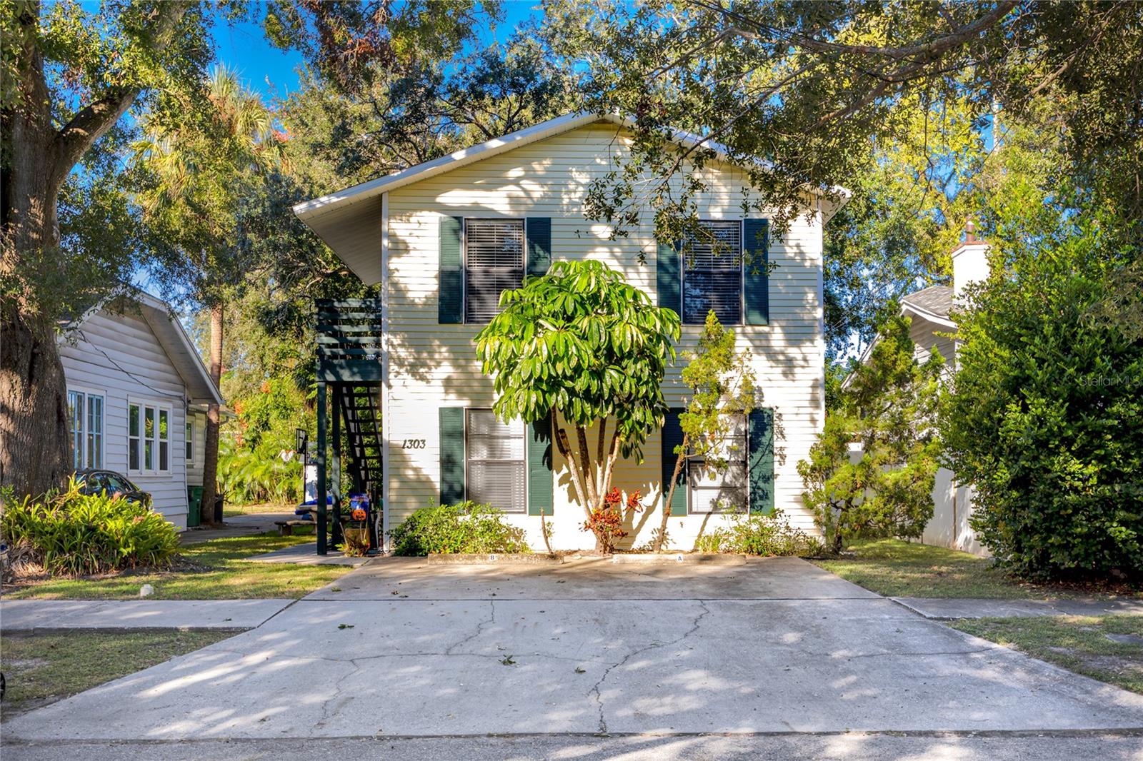 1303 S Moody Ave Property Photo 1