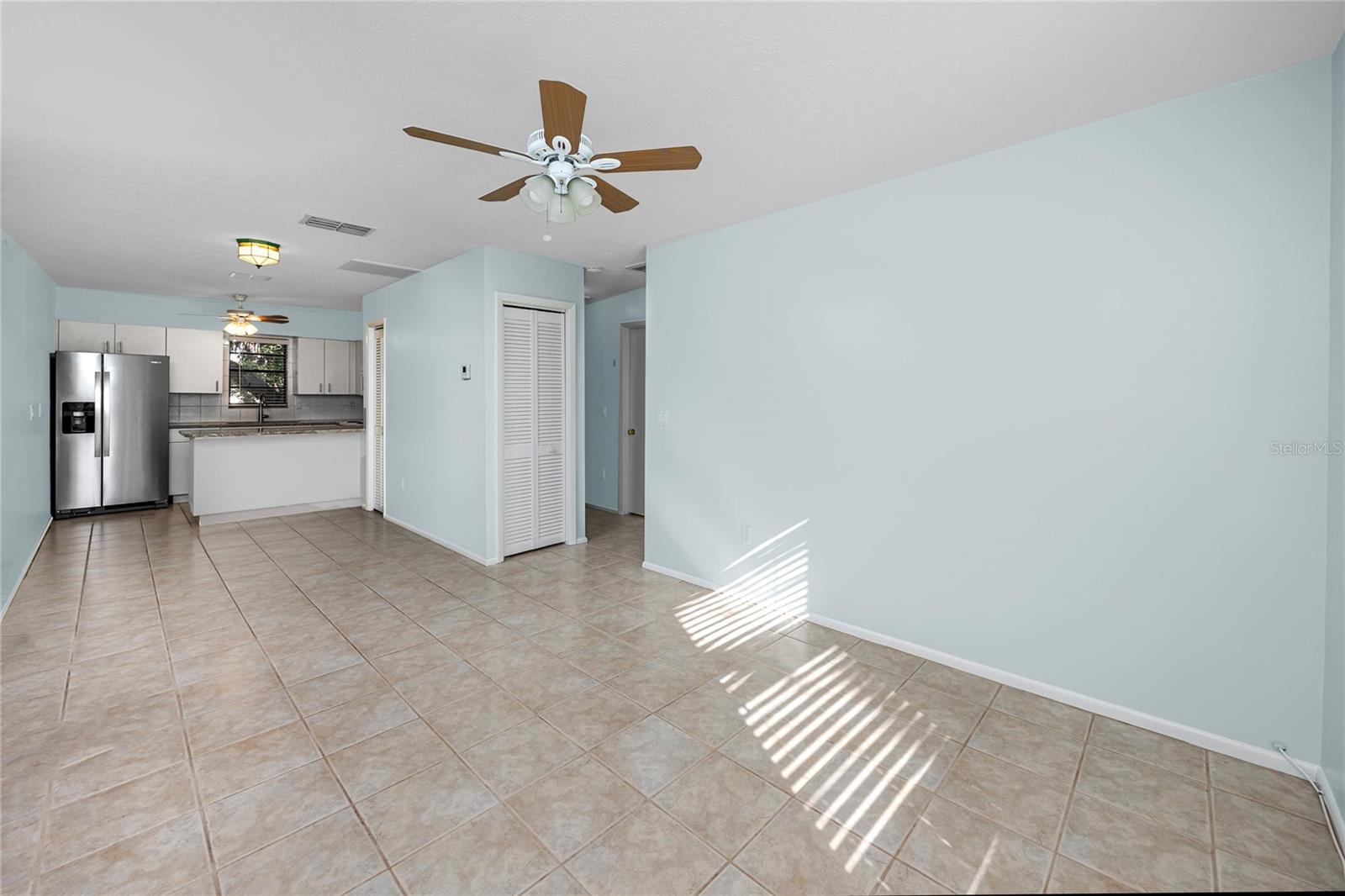 1303 S Moody Ave Property Photo 8