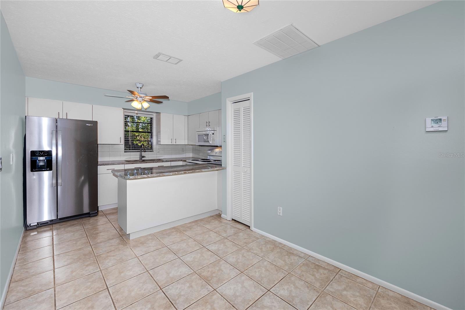 1303 S Moody Ave Property Photo 9