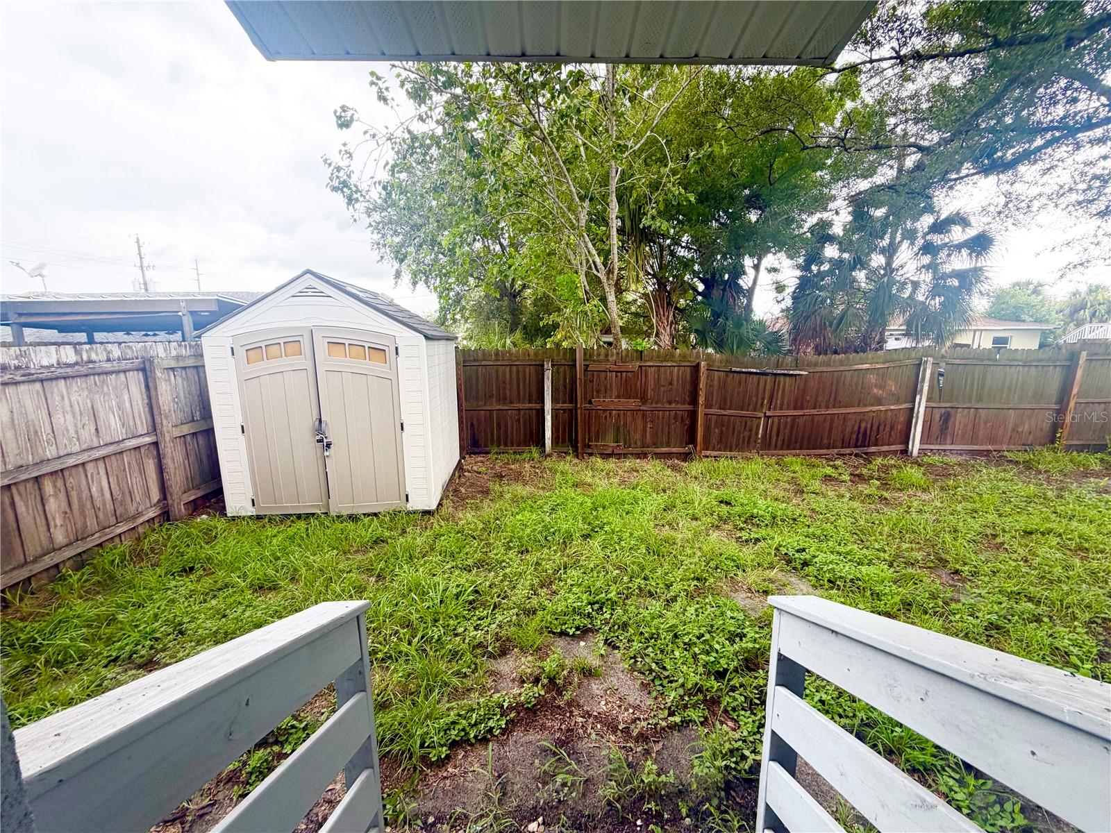 2125 W Saint Joseph St Property Photo 27