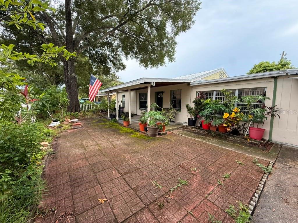 4203 S Trask St Property Photo 5