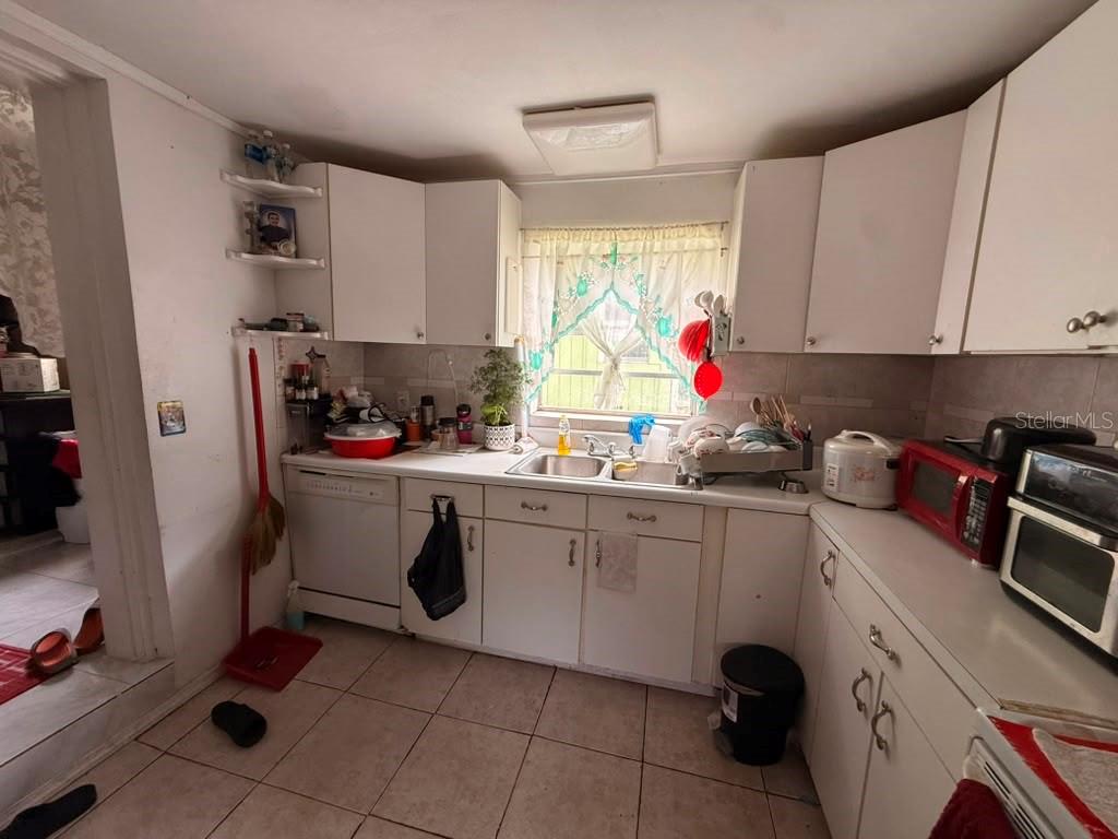 4203 S Trask St Property Photo 11