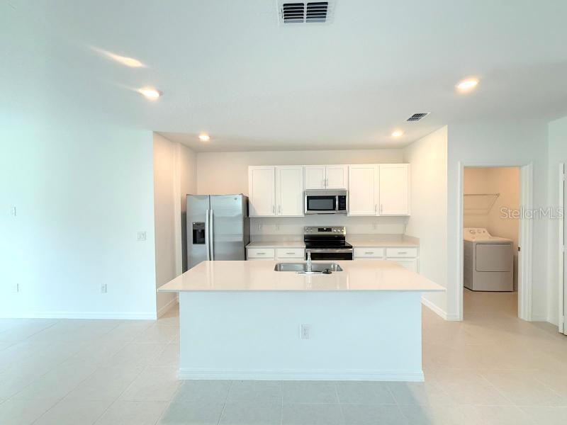 11913 Noble Chase Path Property Photo 6