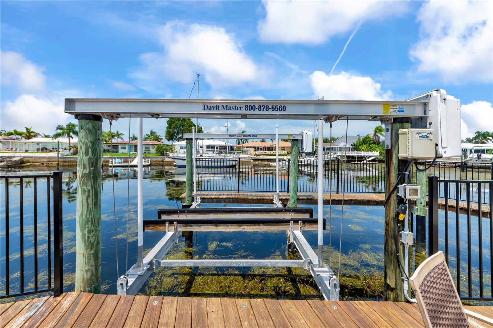 5004 Ensign Loop Property Photo 4