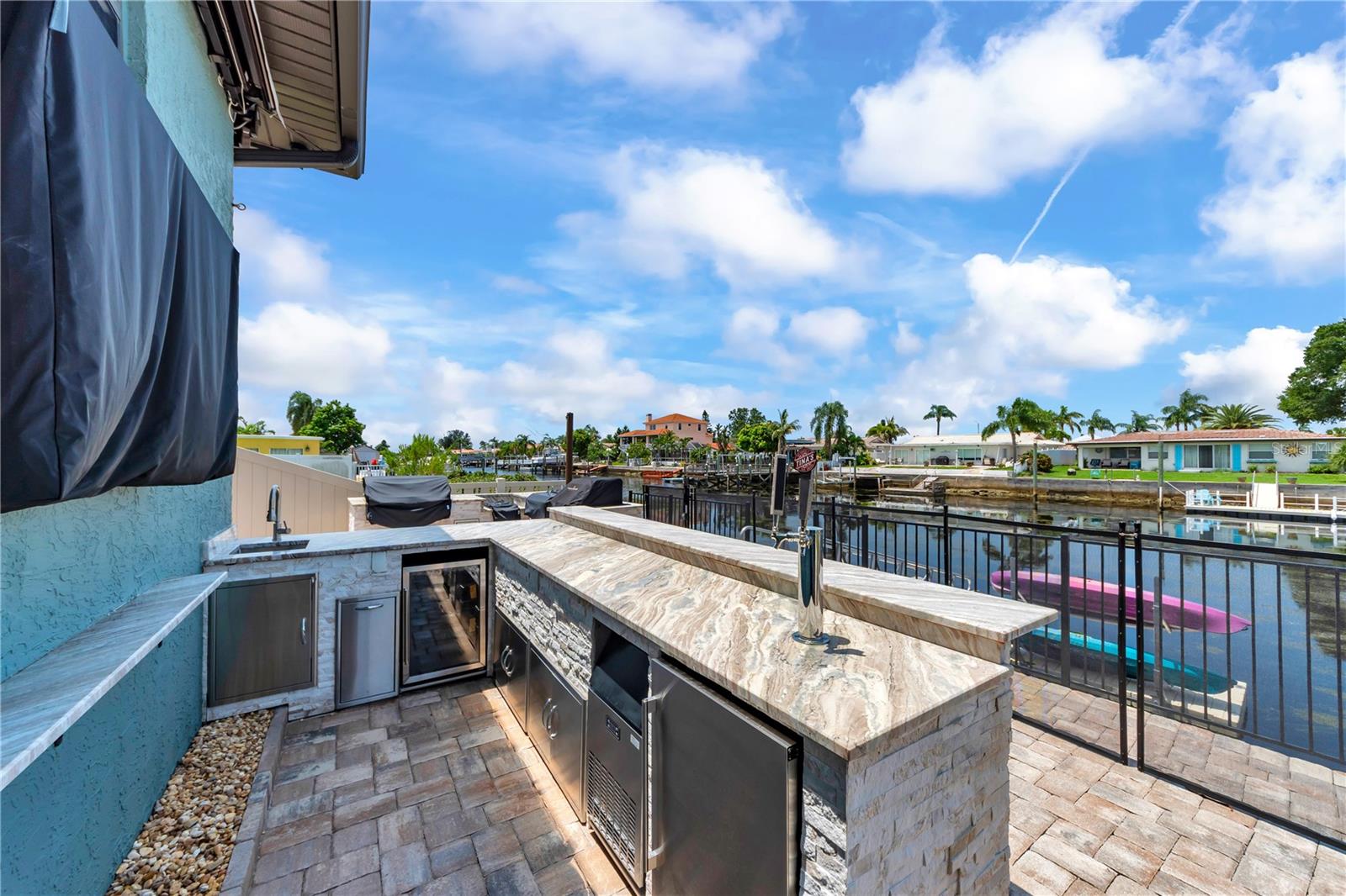 5004 Ensign Loop Property Photo 7