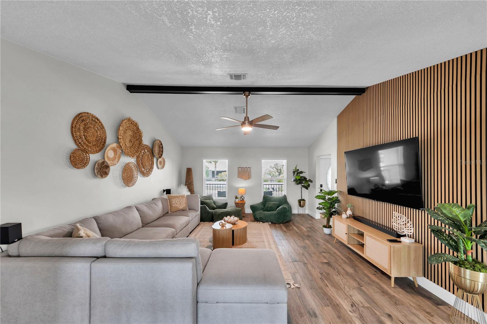 5004 Ensign Loop Property Photo 14