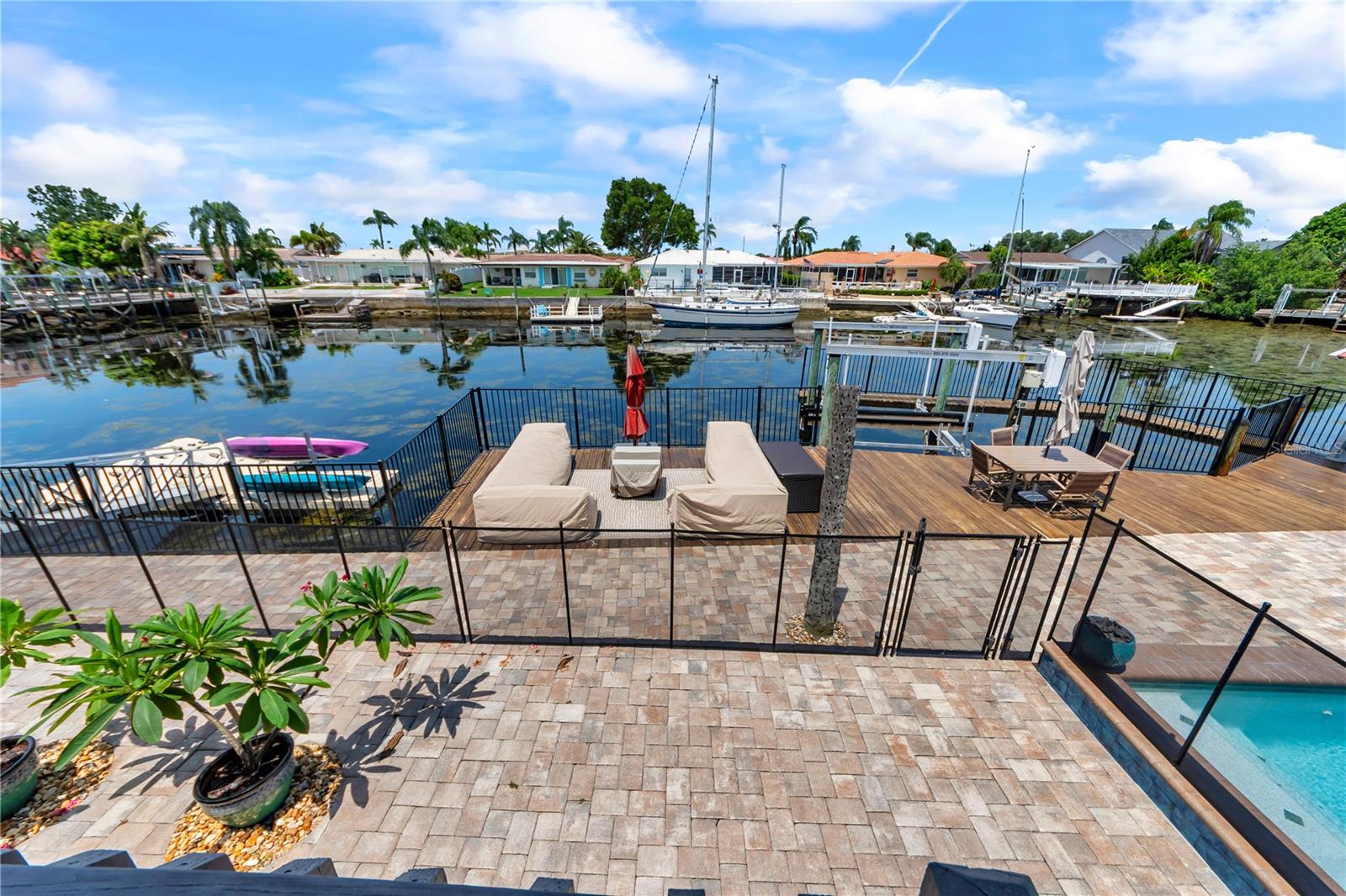 5004 Ensign Loop Property Photo 45