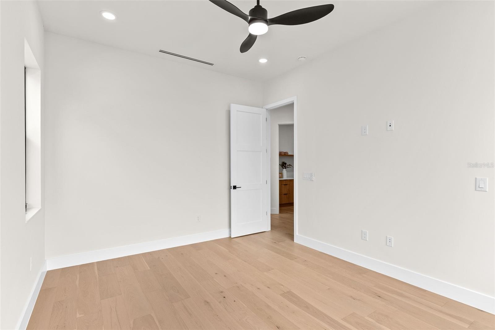 1005 W Braddock St Property Photo 38