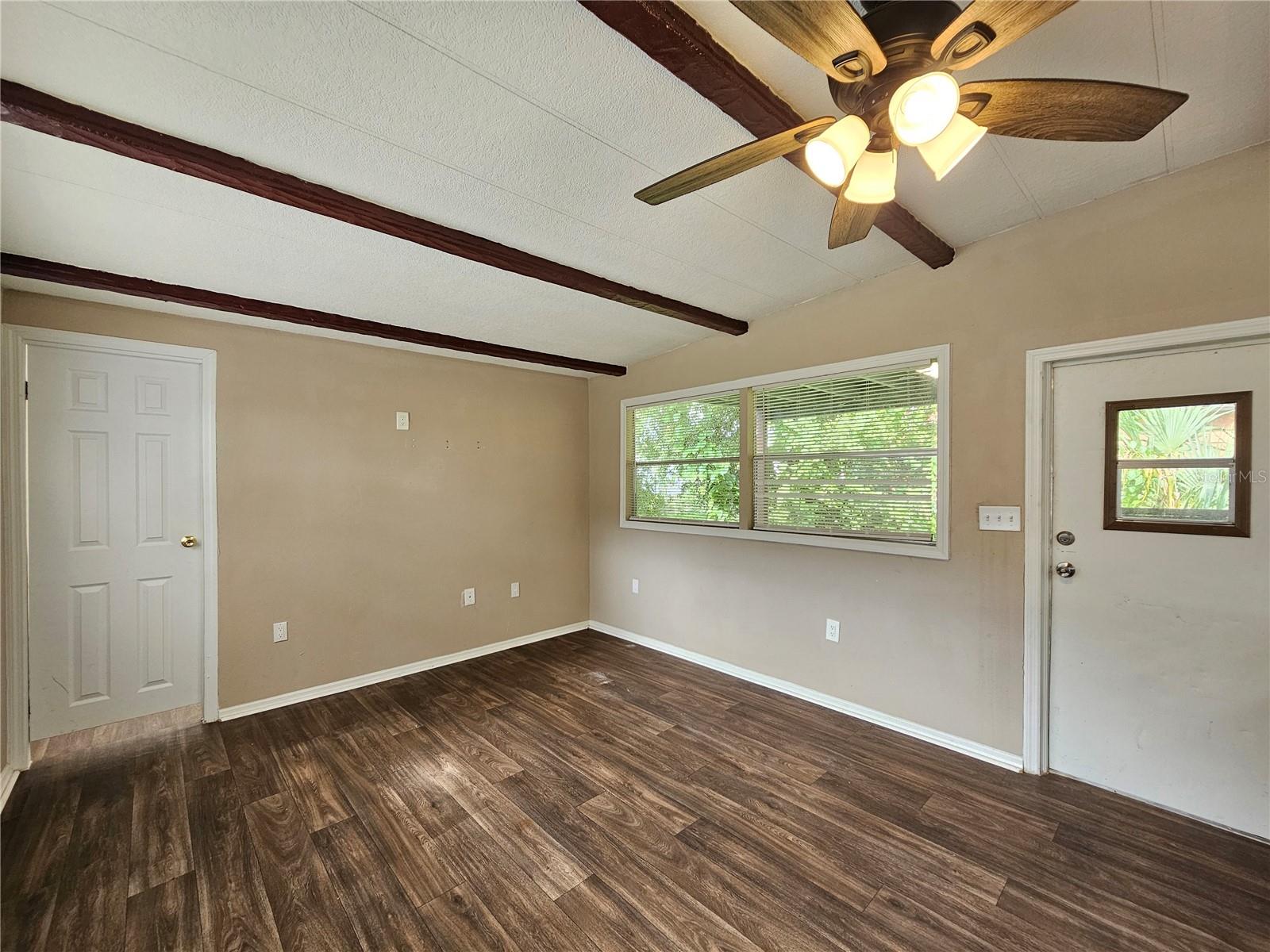37826 Daughtery Rd Property Photo 4