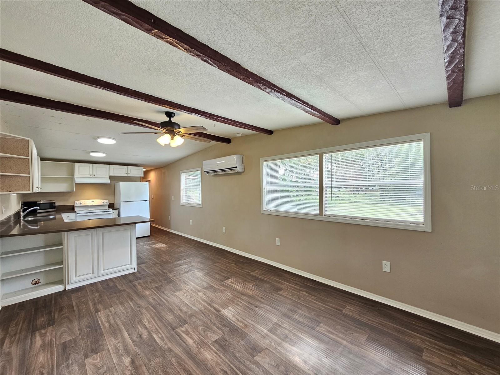 37826 Daughtery Rd Property Photo 6