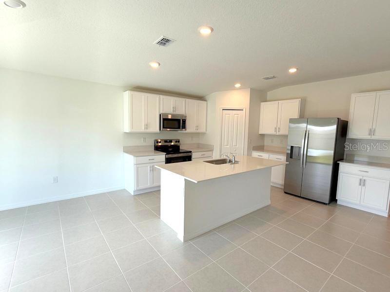 38396 Pindos Dr Property Photo 6