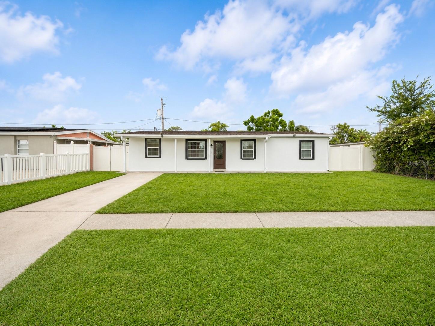 4409 W Hanna Ave Property Photo