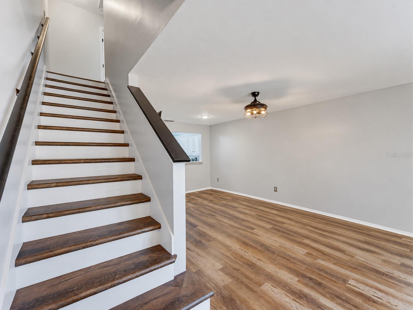 5100 Burchette Rd #905 Property Photo 6