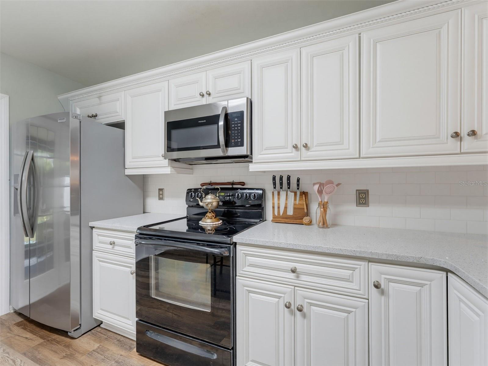 5100 Burchette Rd #905 Property Photo 34