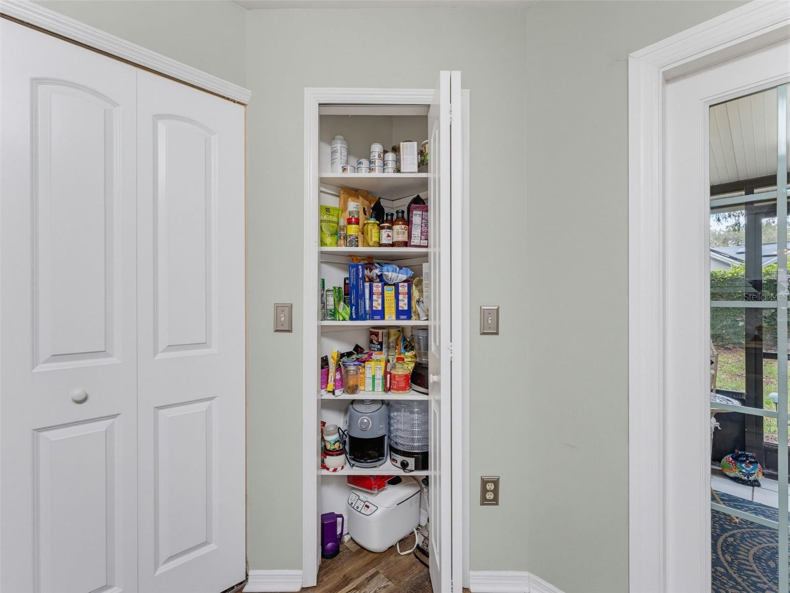 5100 Burchette Rd #905 Property Photo 38