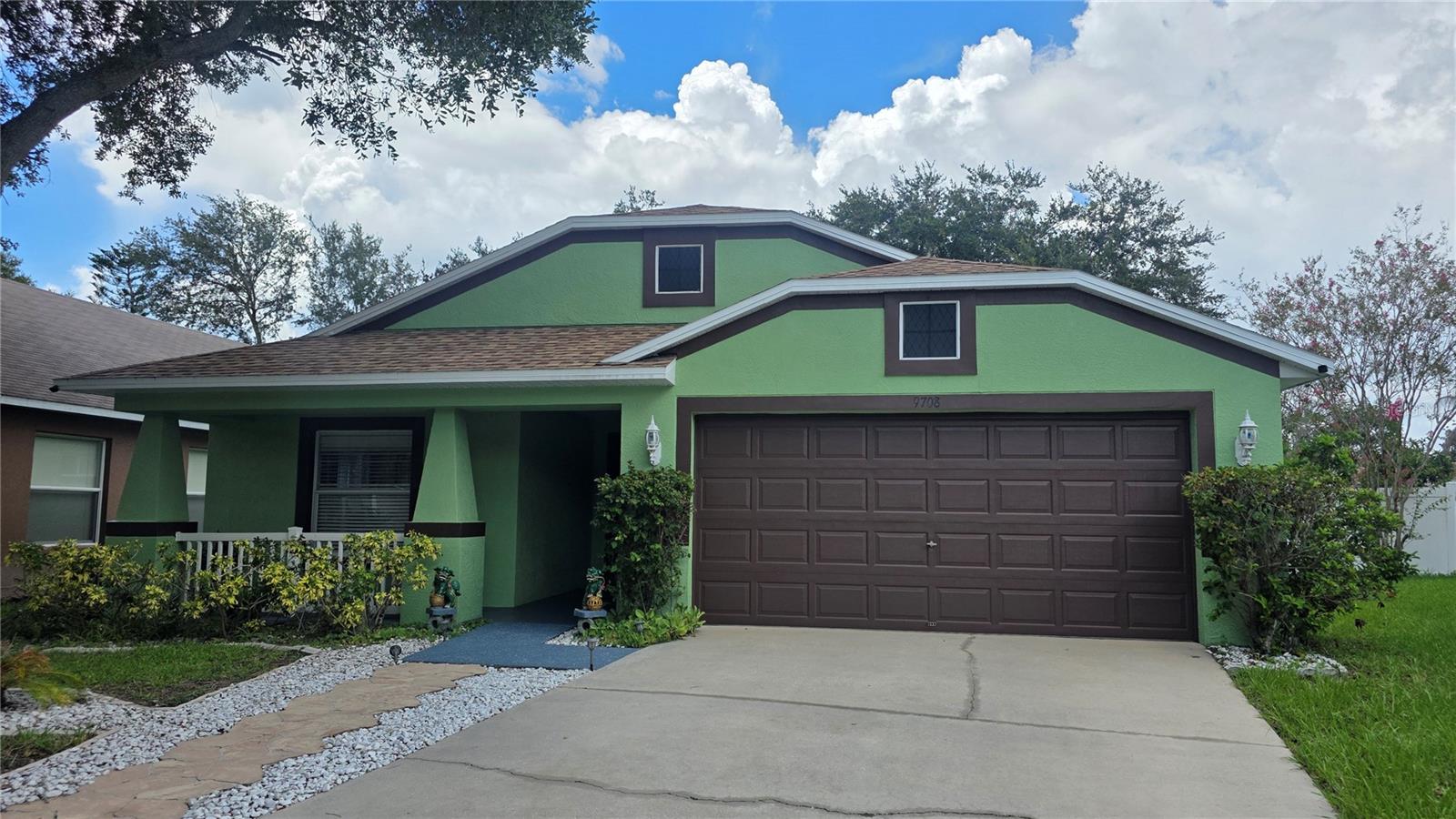 9708 WHITE BARN WAY Property Photo 1