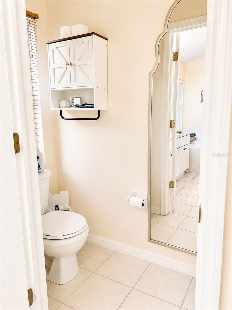 9708 White Barn Way Property Photo 12