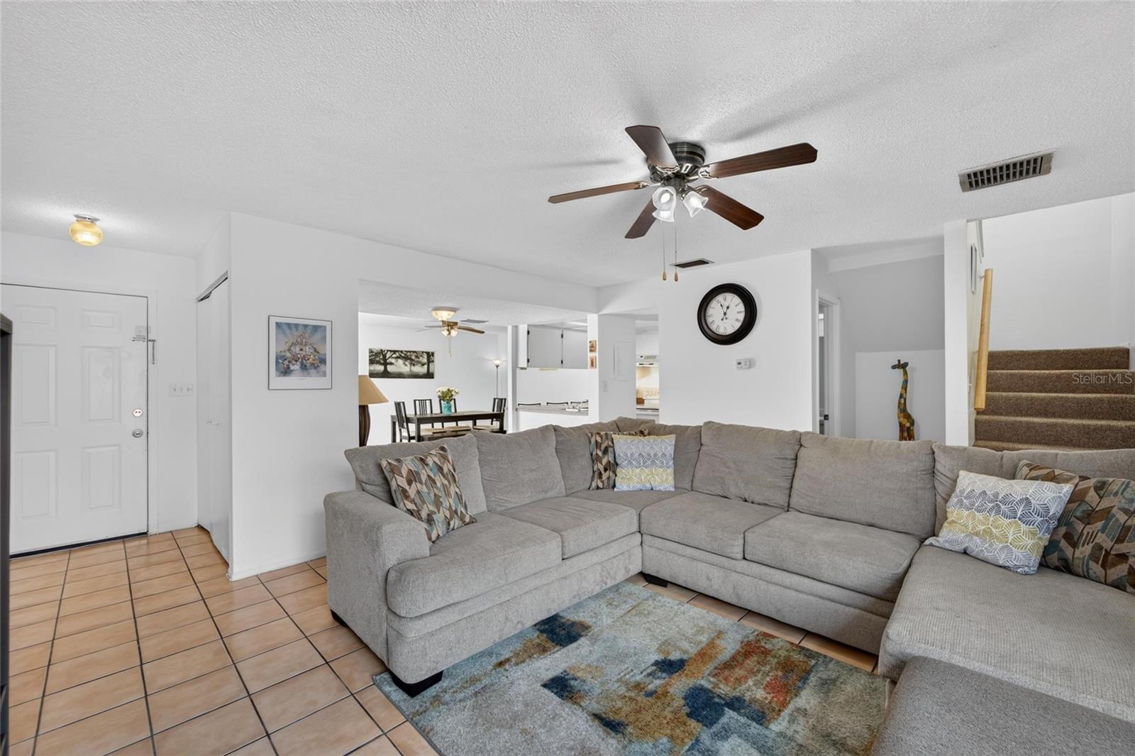 1131 Longfellow Rd Property Photo 5