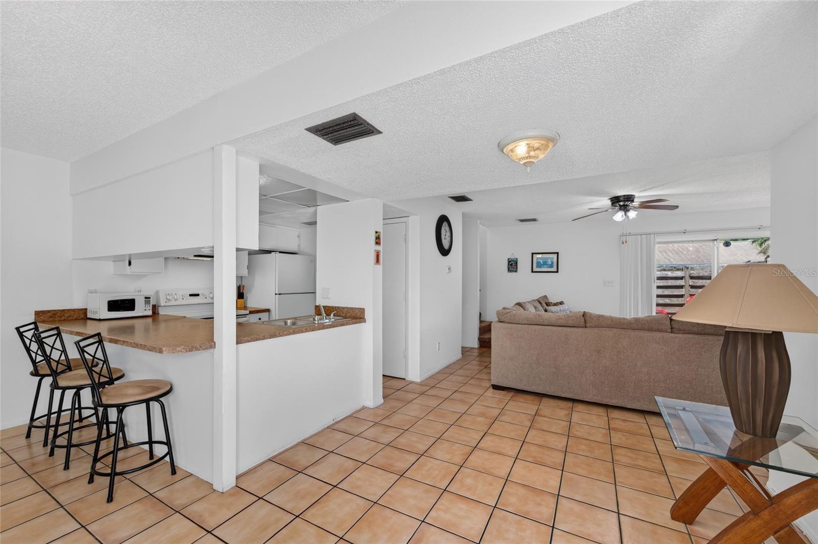 1131 Longfellow Rd Property Photo 10