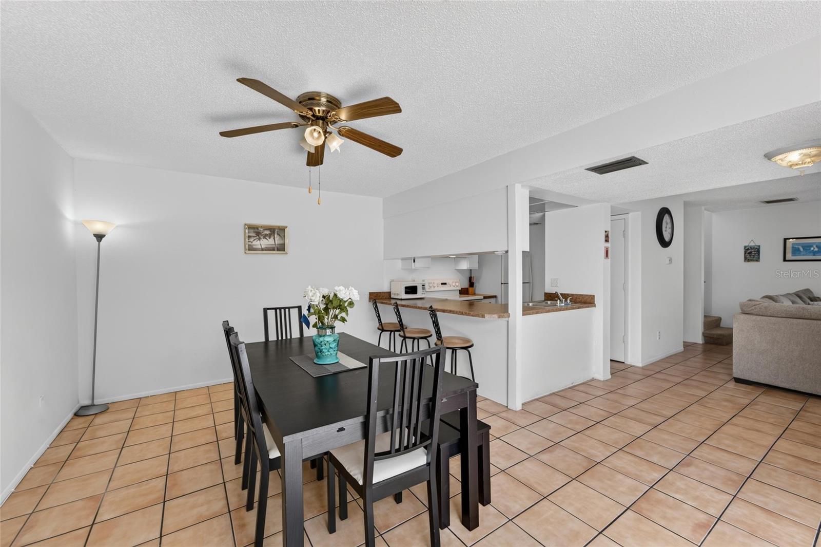 1131 Longfellow Rd Property Photo 12