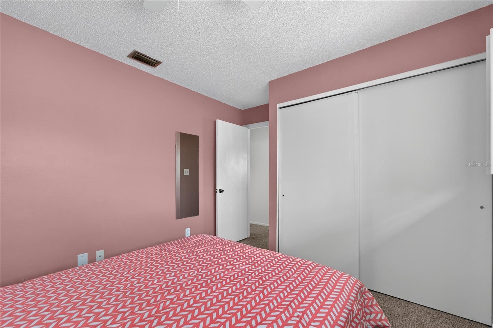 1131 Longfellow Rd Property Photo 26