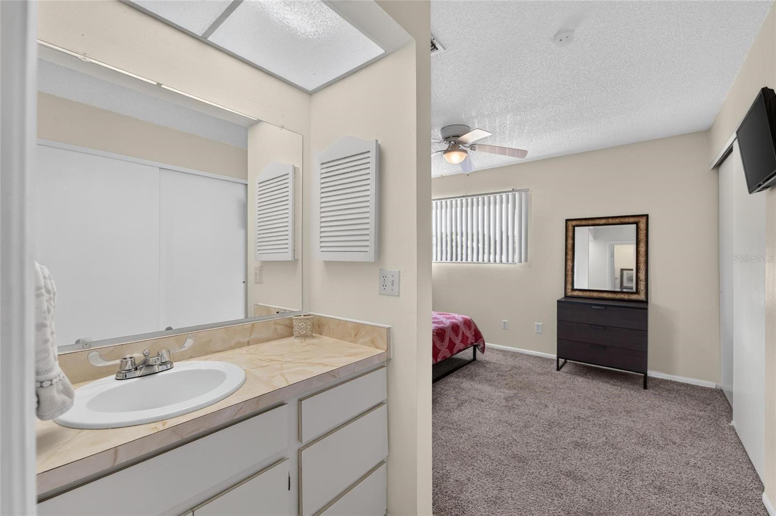 1131 Longfellow Rd Property Photo 37