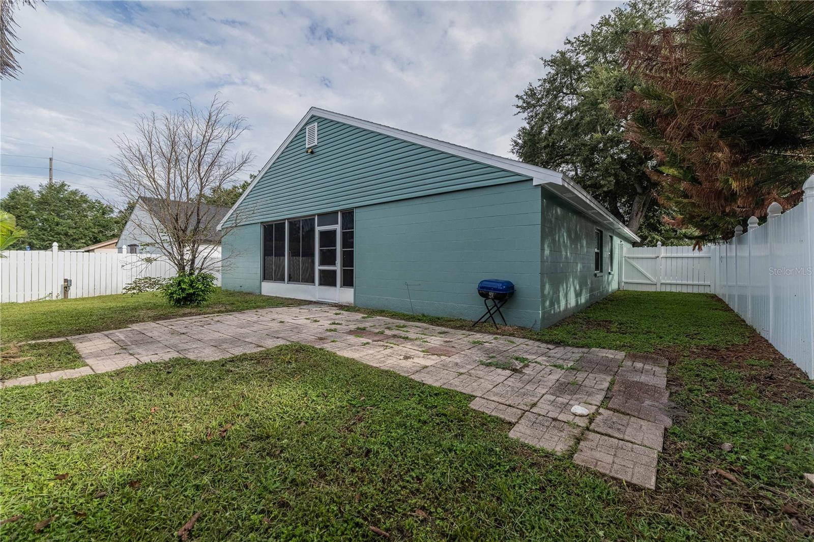 1695 Lakeside Dr Property Photo 30