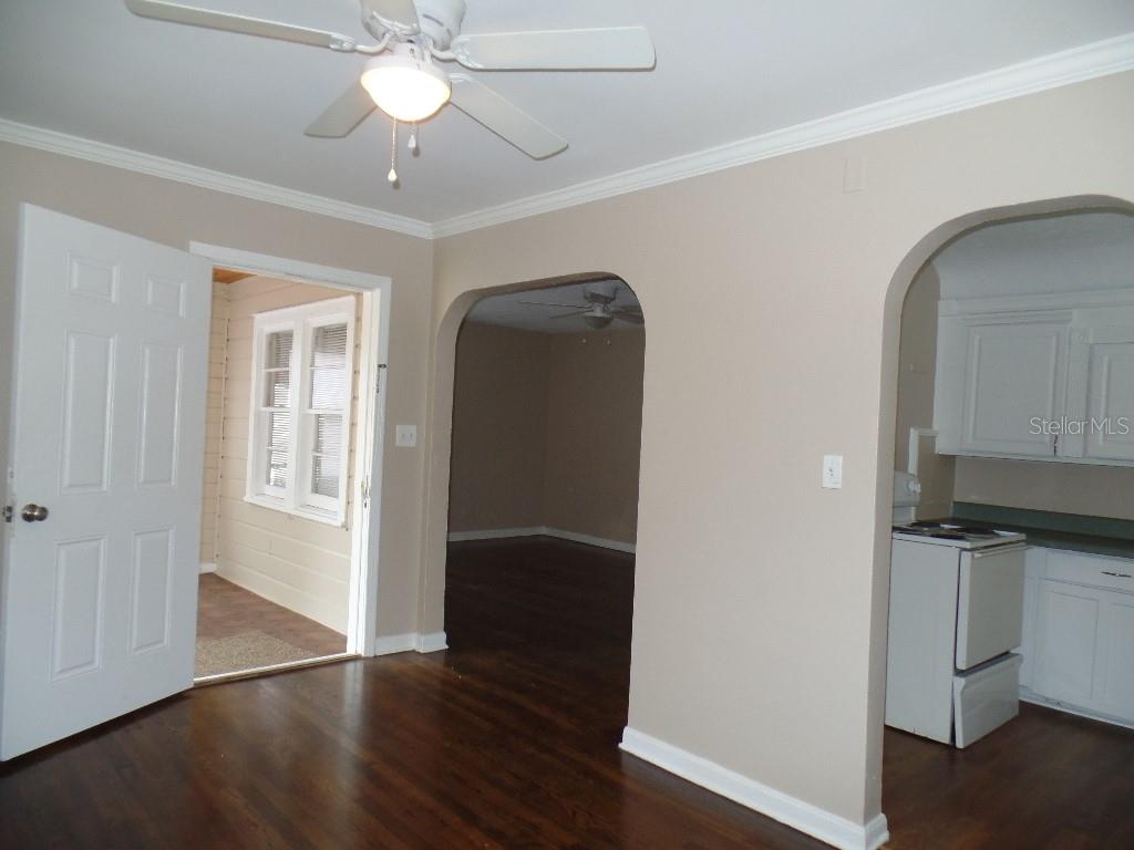 2425 Dr Martin Luther King Jr St S Property Photo 2