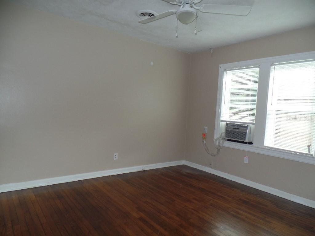 2425 Dr Martin Luther King Jr St S Property Photo 8