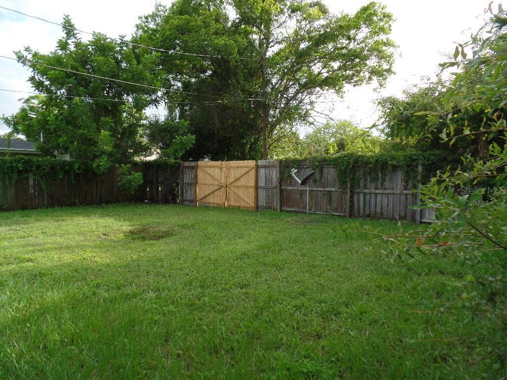 2425 Dr Martin Luther King Jr St S Property Photo 13