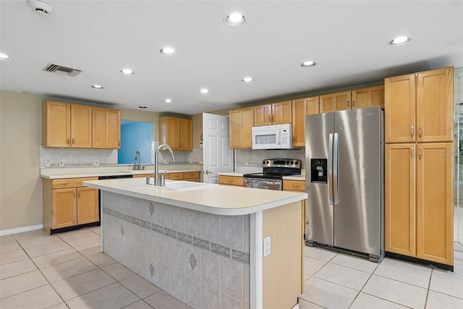 6510 Sunridge Dr Property Photo 17