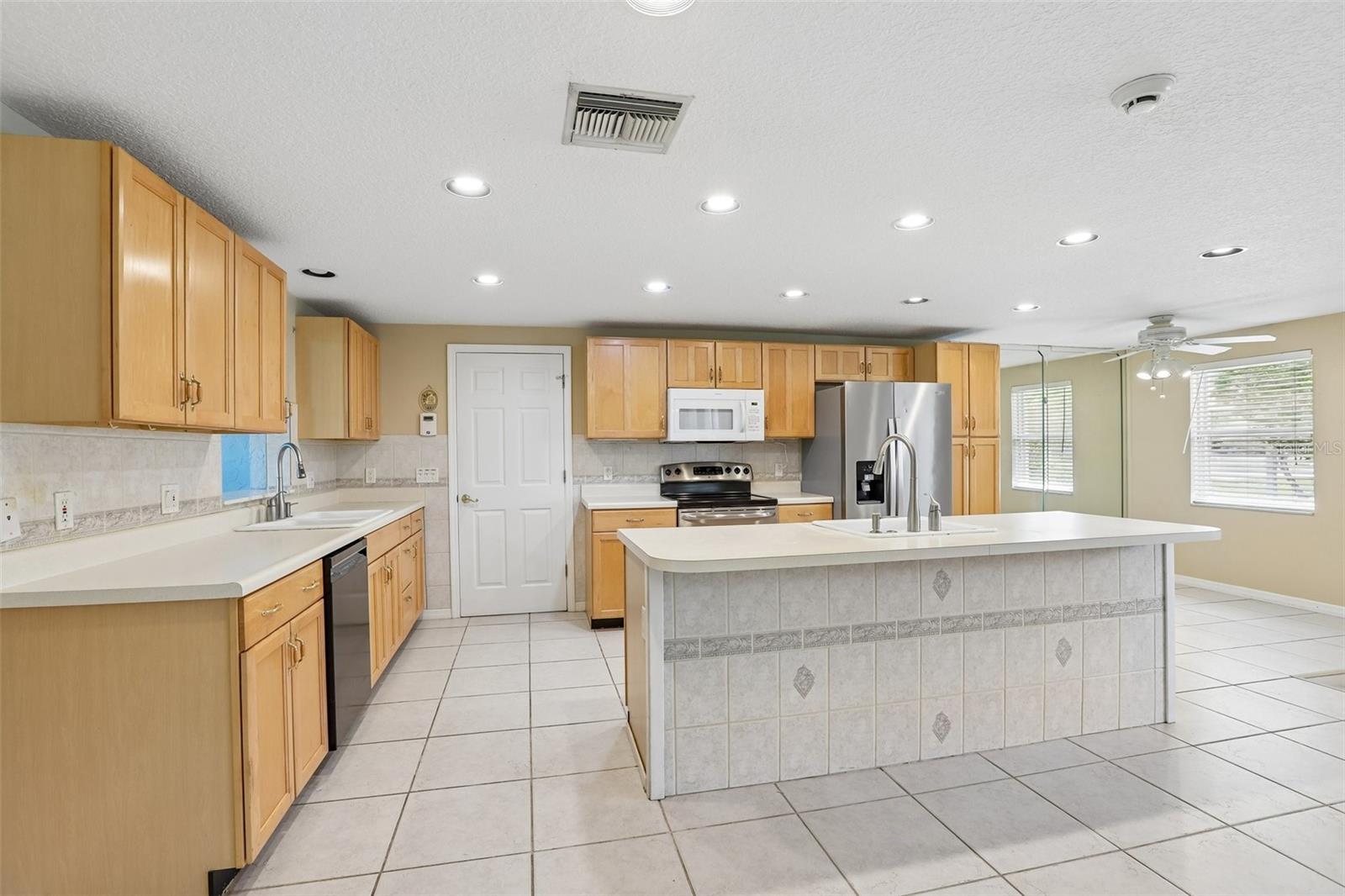 6510 Sunridge Dr Property Photo 20