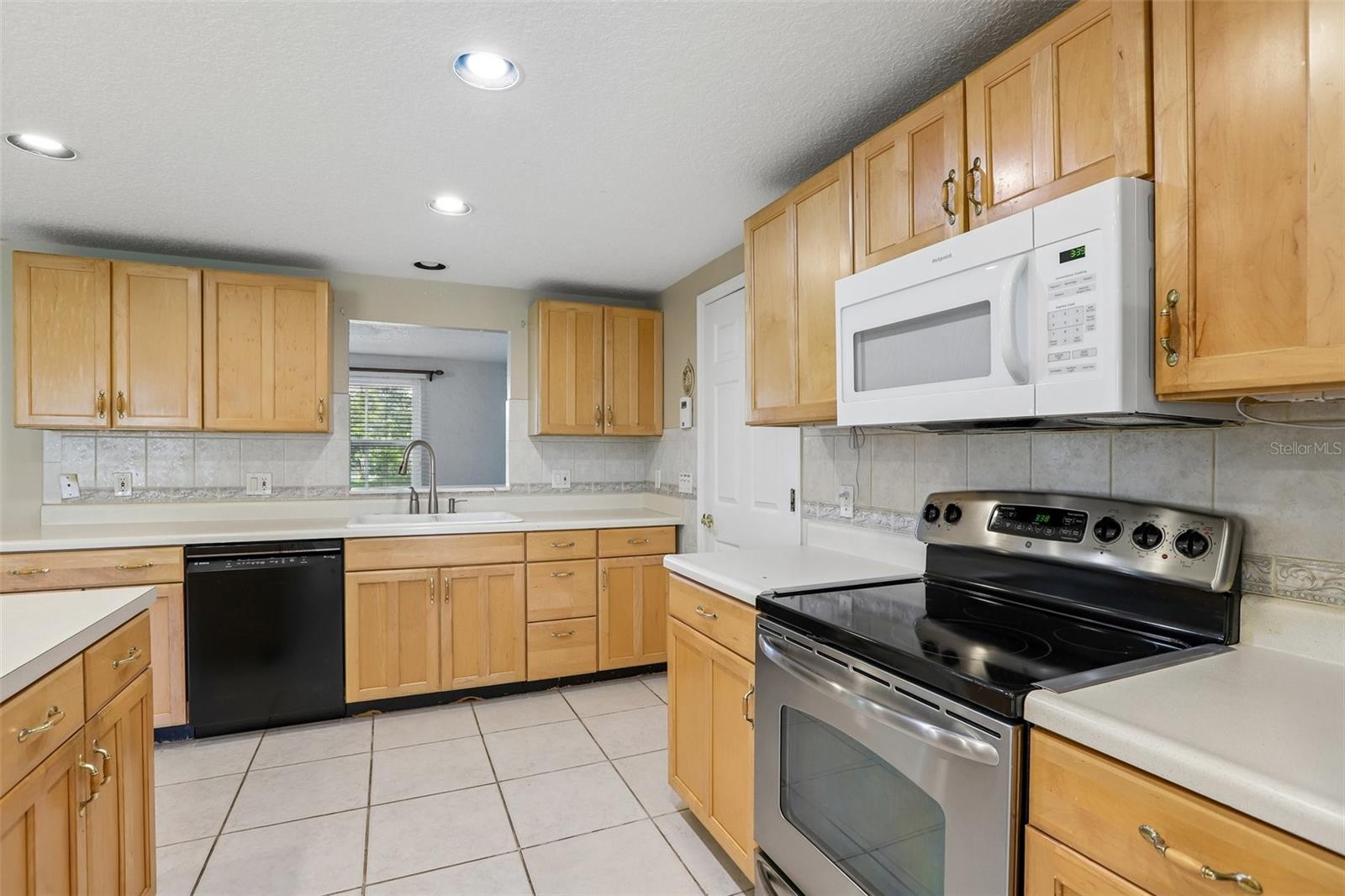 6510 Sunridge Dr Property Photo 22