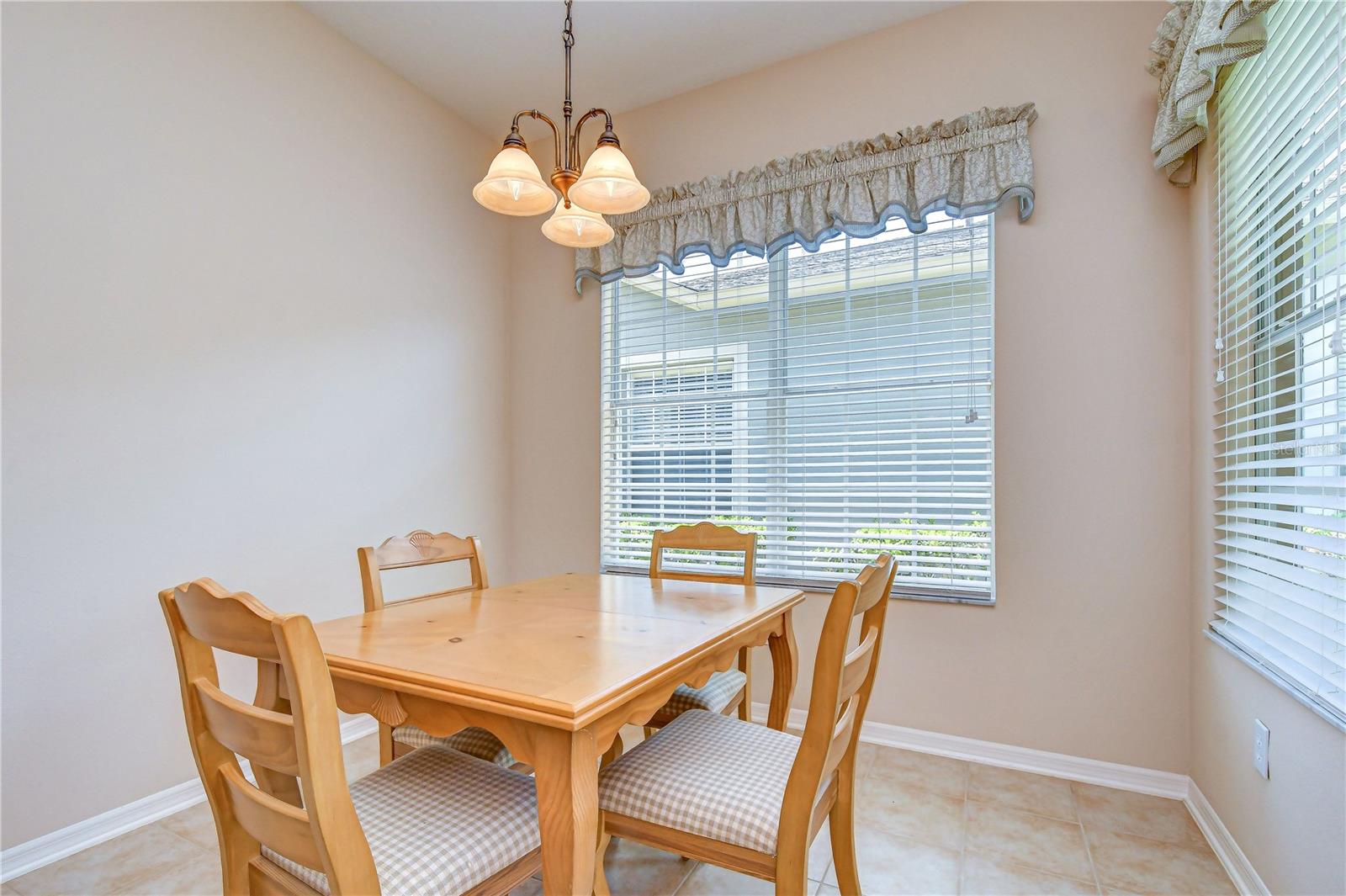 1127 Wrightswynde Ct Property Photo 12