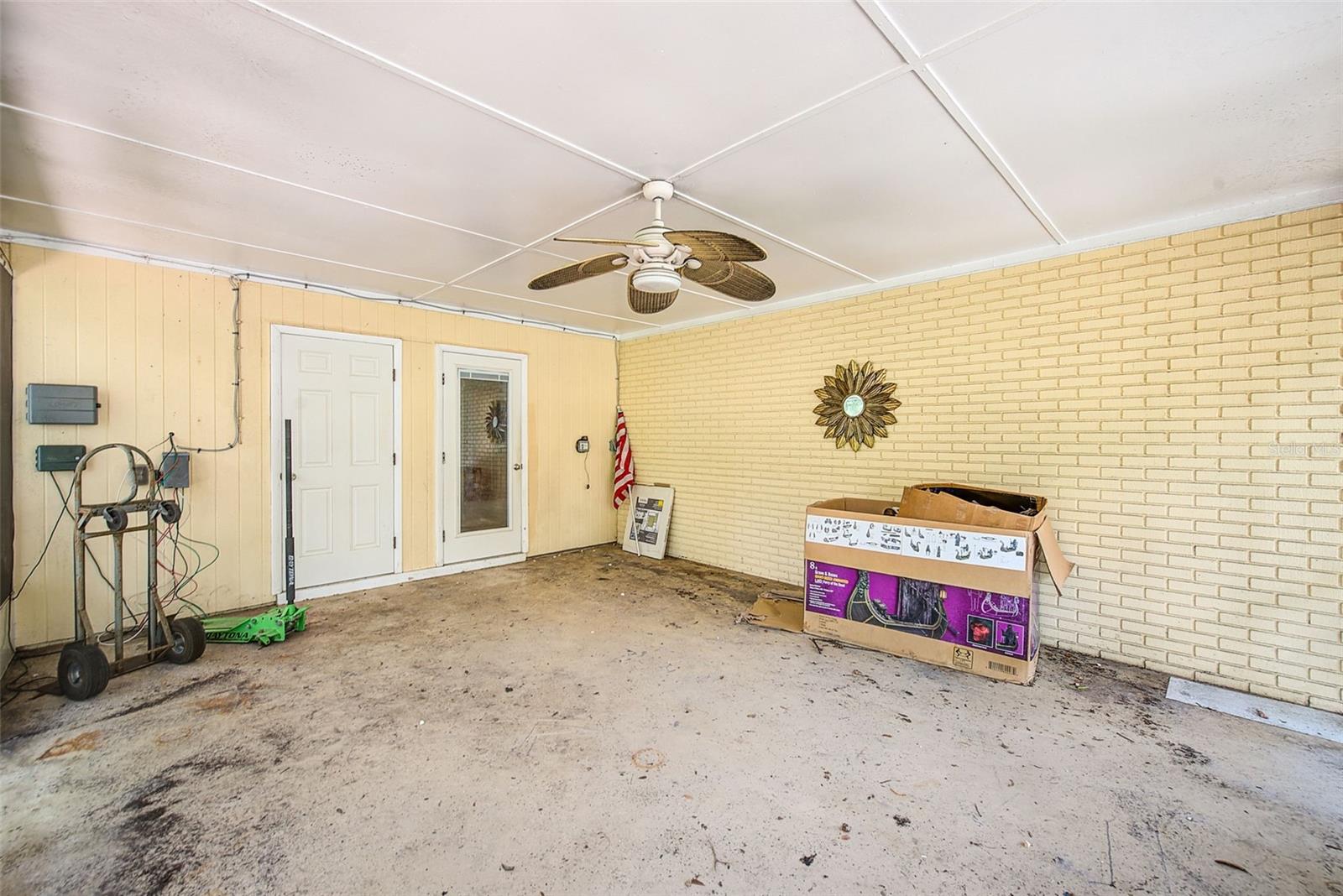 303 Saint Augustine Ave Property Photo 33