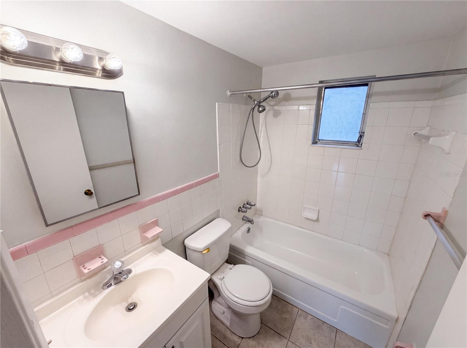 4639 Irene Loop Property Photo 12