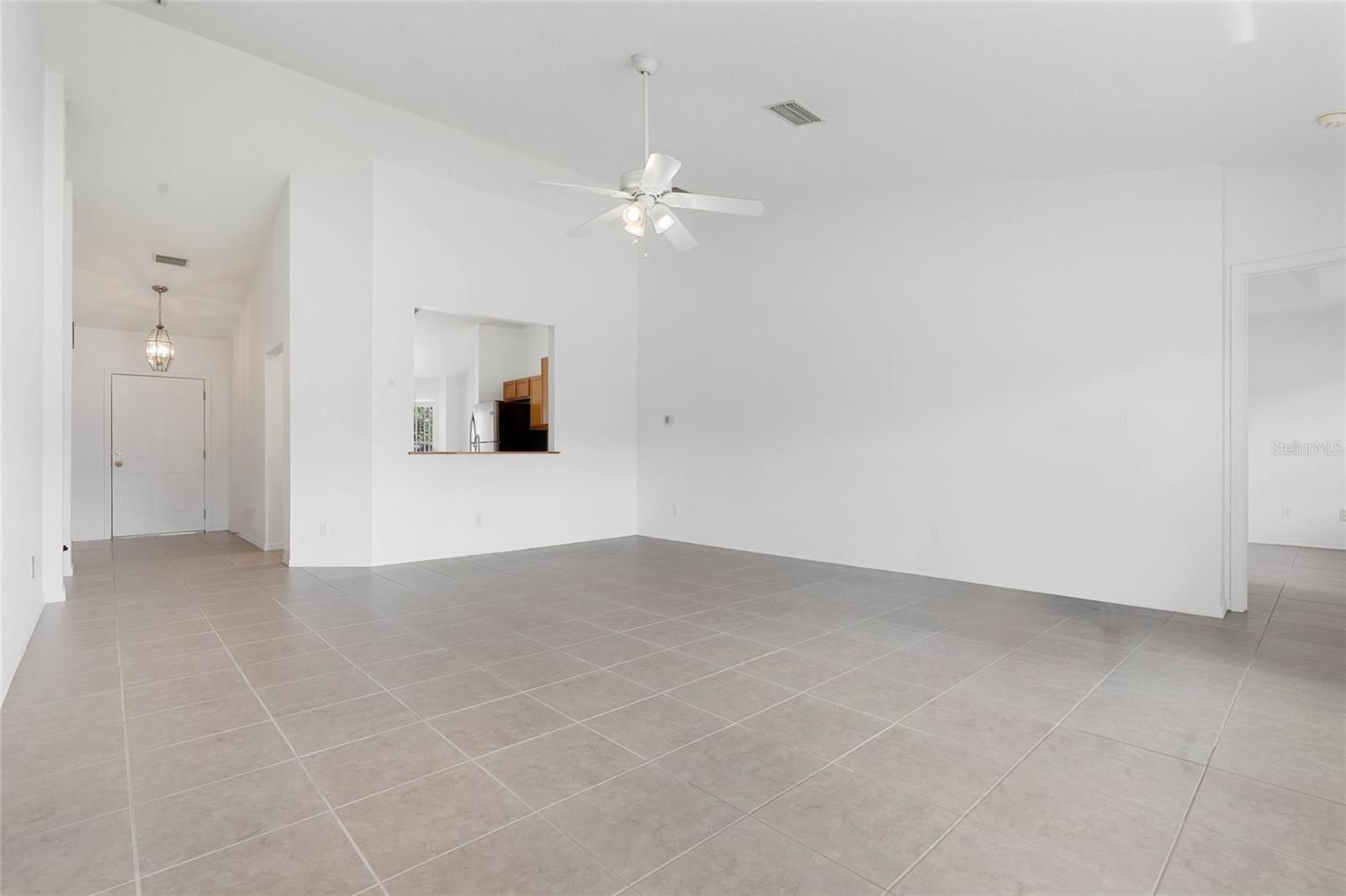 6412 Laurelwood Dr Property Photo 7