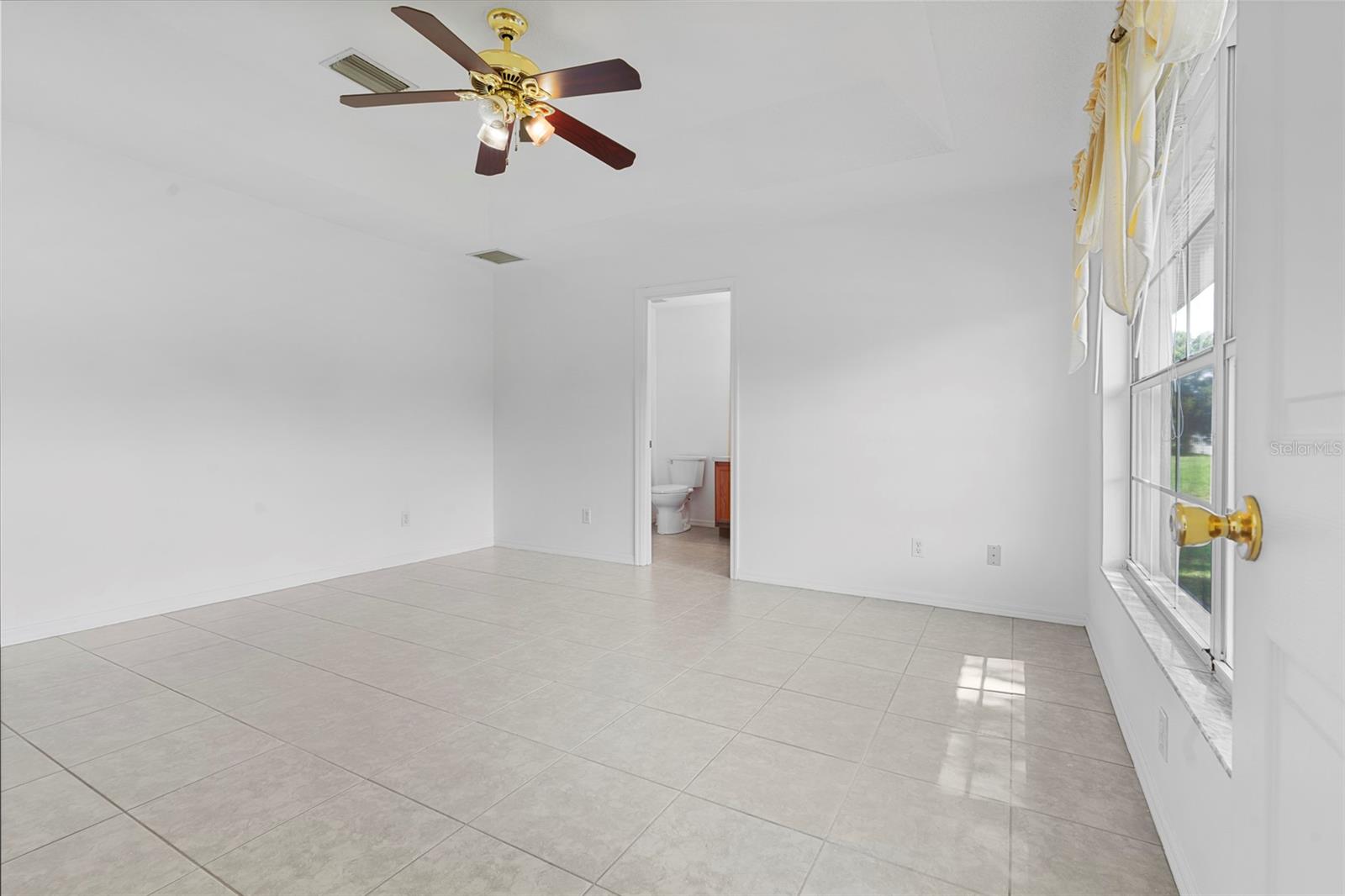 6412 Laurelwood Dr Property Photo 28