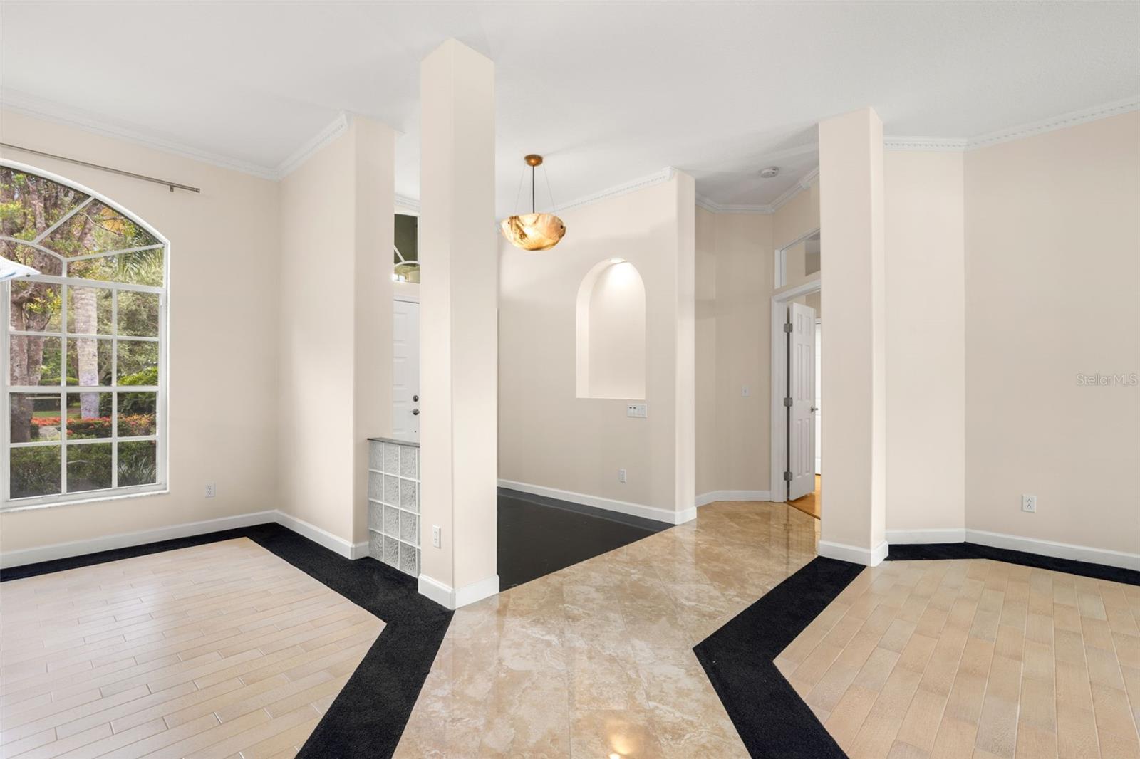 5501 Stag Thicket Ln Property Photo 10
