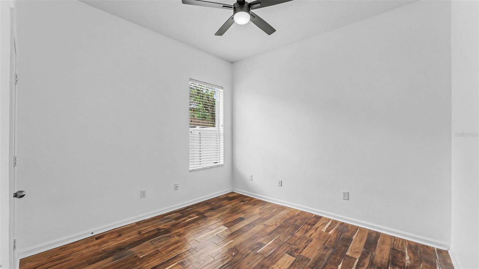 2041 Heartland Cir Property Photo 33
