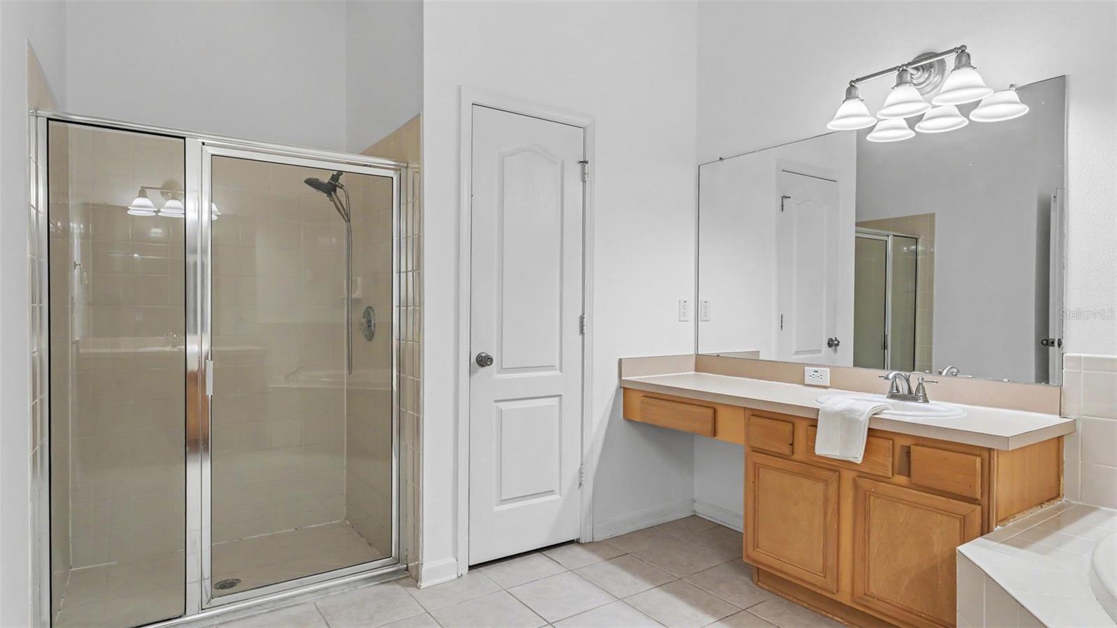 2041 Heartland Cir Property Photo 43