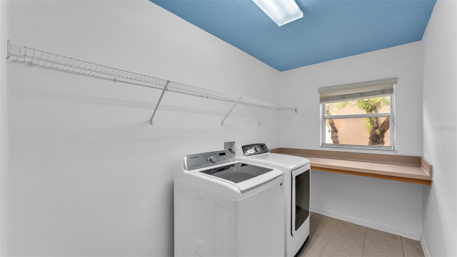 2041 Heartland Cir Property Photo 48