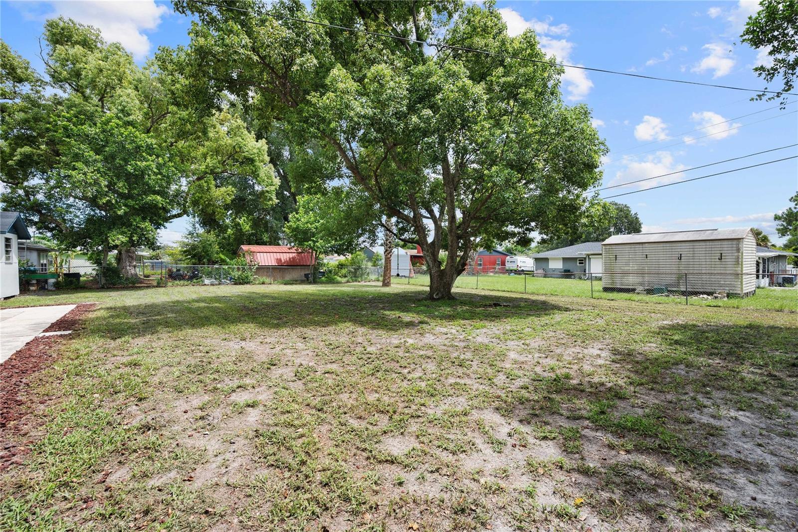 215 Abbeyville St Property Photo 31