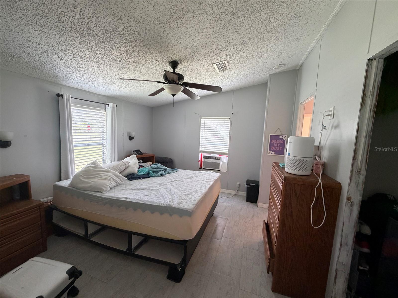 17828 Alexson St Property Photo 9