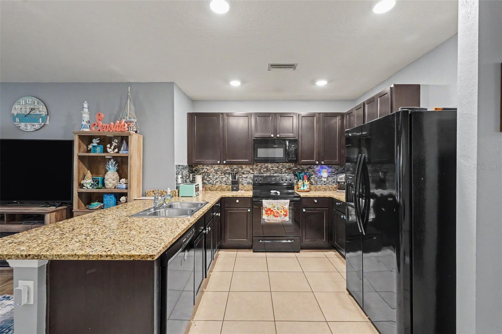 3918 Willow Hammock Dr Property Photo 5