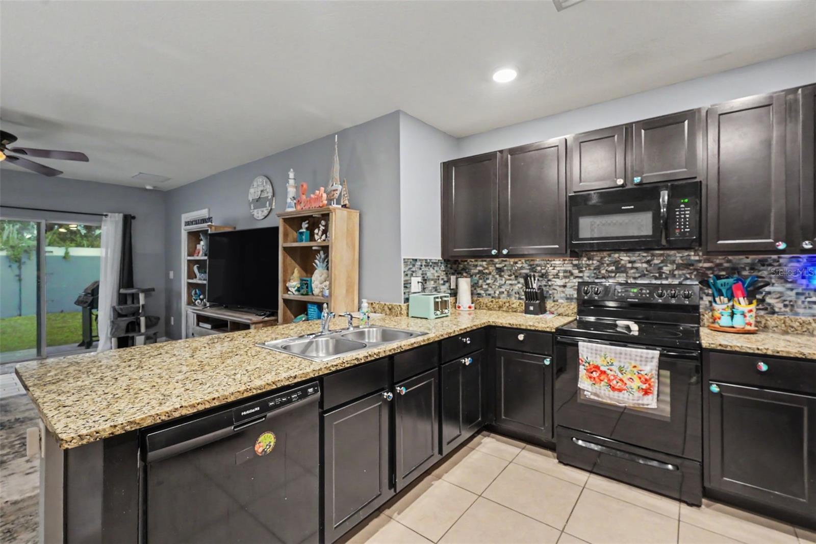 3918 Willow Hammock Dr Property Photo 6