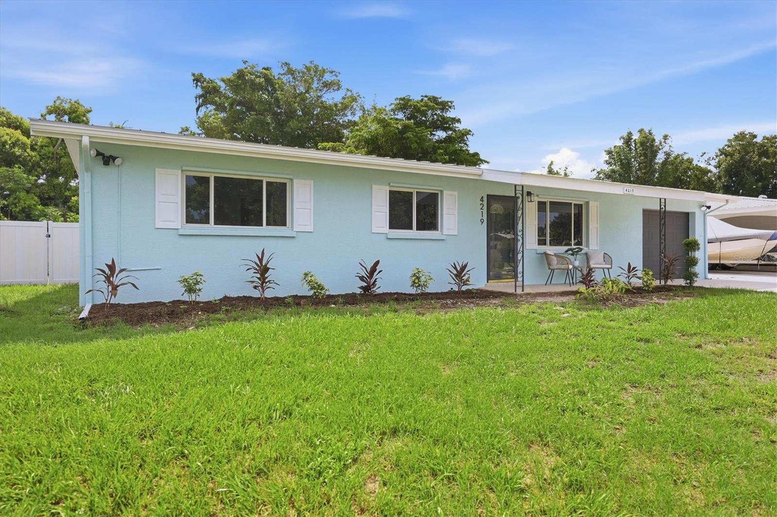 4219 Deerfield Dr Property Photo 2