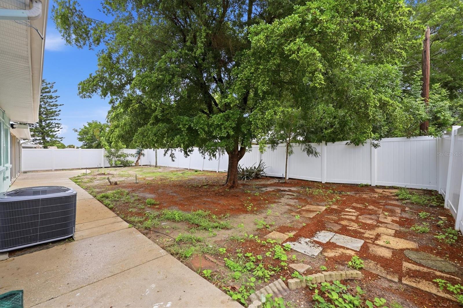 4219 Deerfield Dr Property Photo 39