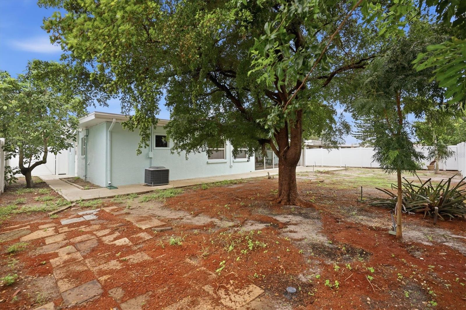 4219 Deerfield Dr Property Photo 40