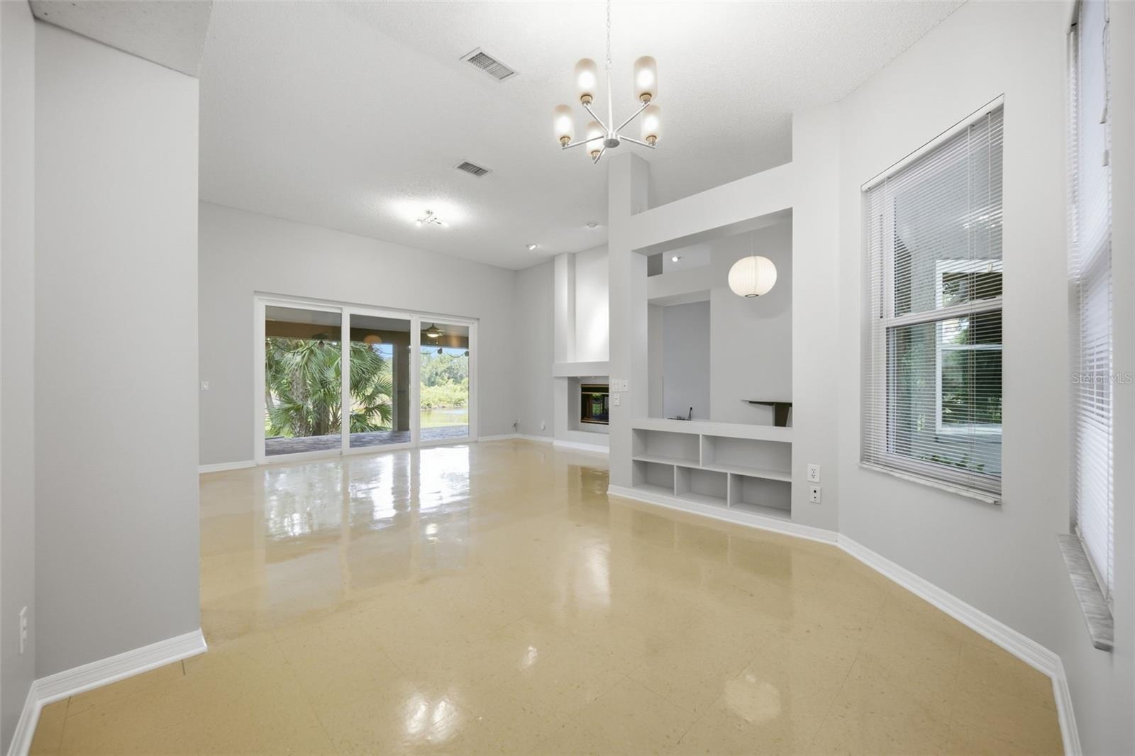 16416 Windsor Park Dr Property Photo 14